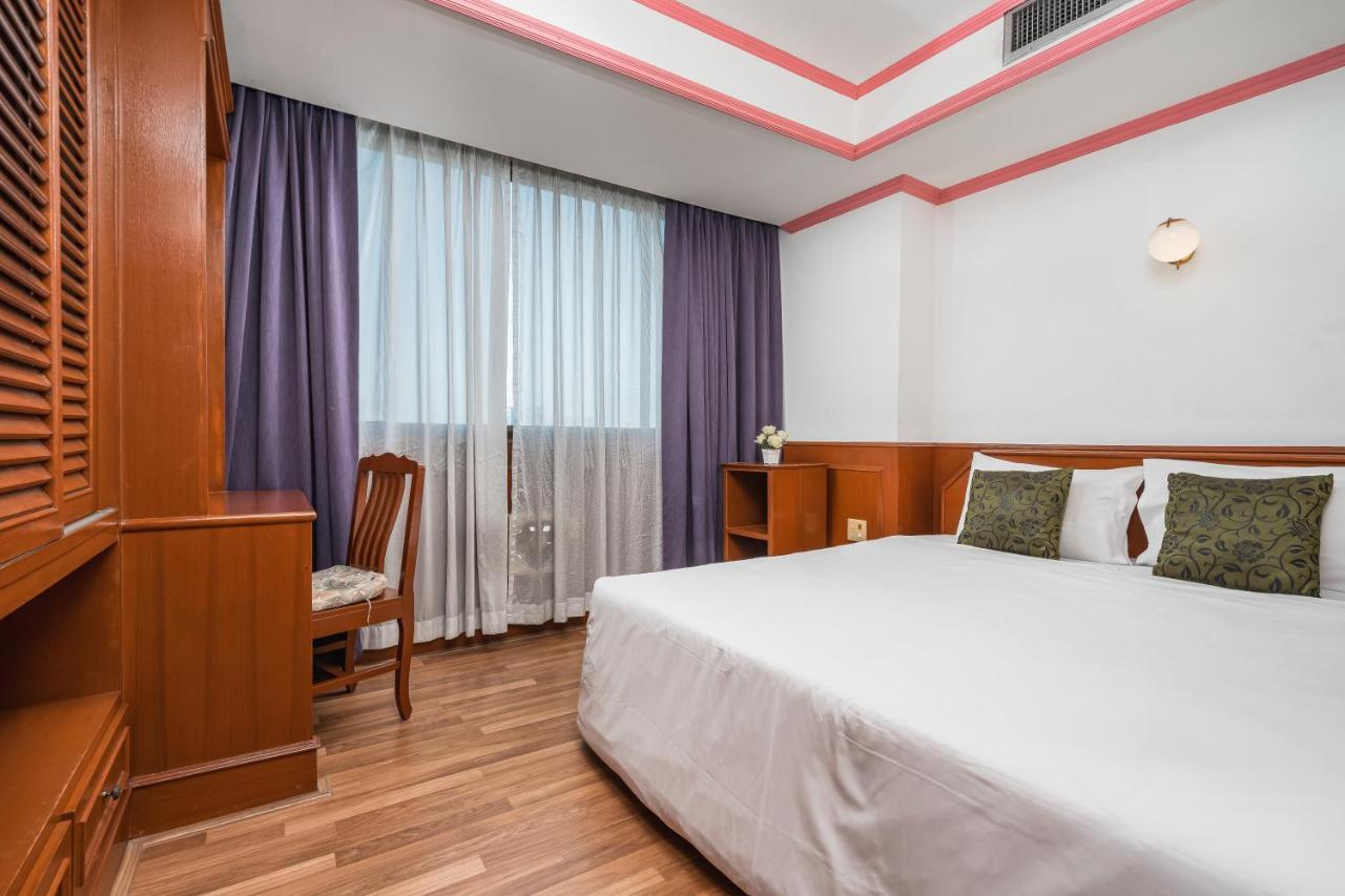 Elizabeth Hotel Бангкок Екстер'єр фото
