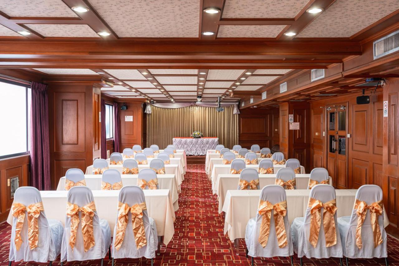 Elizabeth Hotel Бангкок Екстер'єр фото
