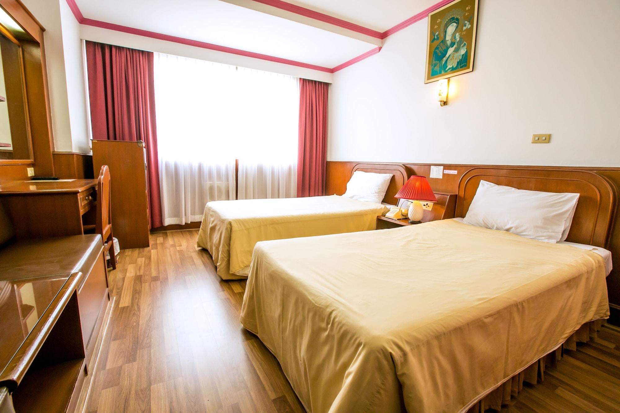 Elizabeth Hotel Бангкок Екстер'єр фото