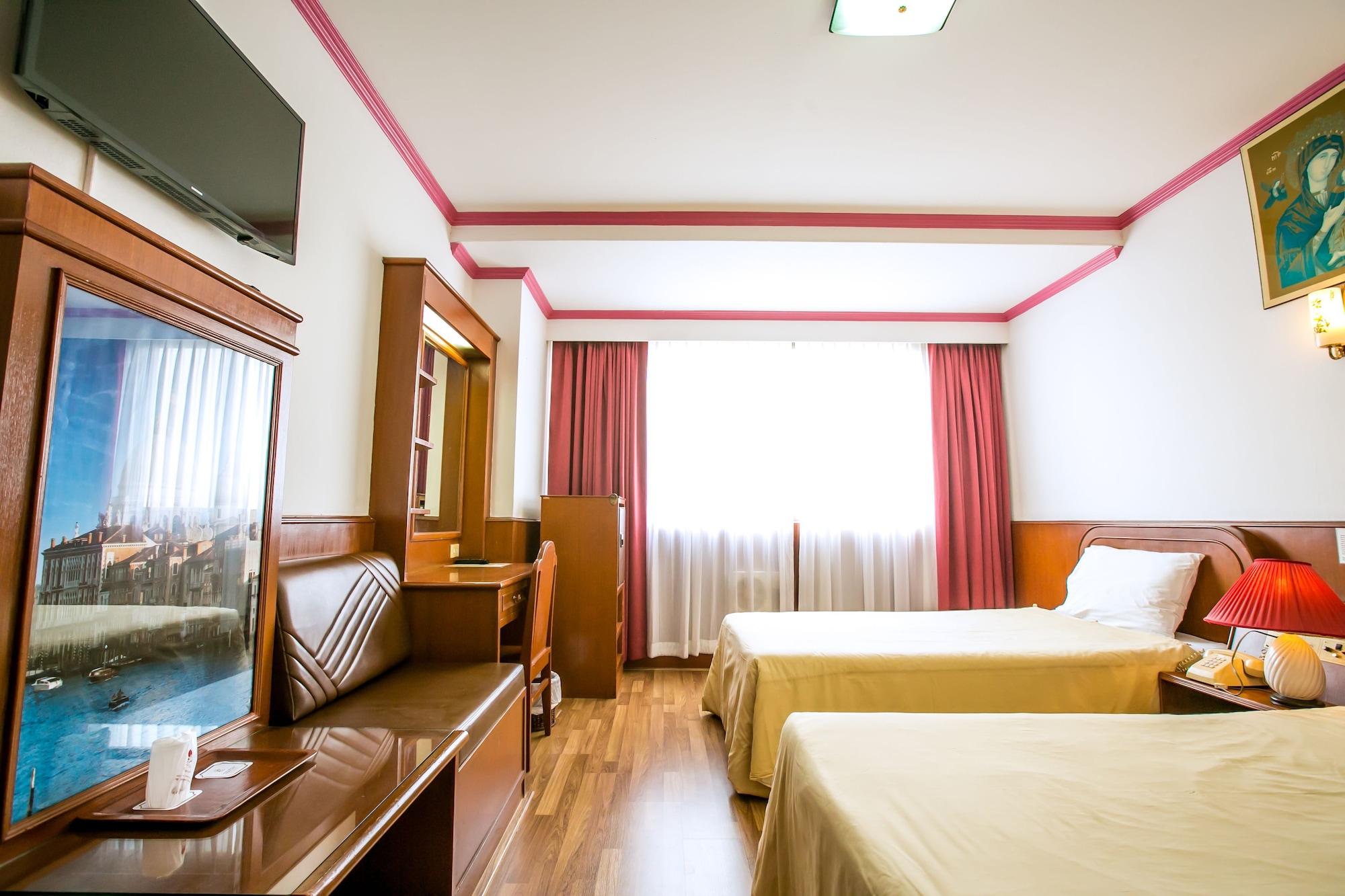 Elizabeth Hotel Бангкок Екстер'єр фото