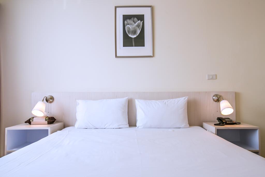 Elizabeth Hotel Бангкок Екстер'єр фото